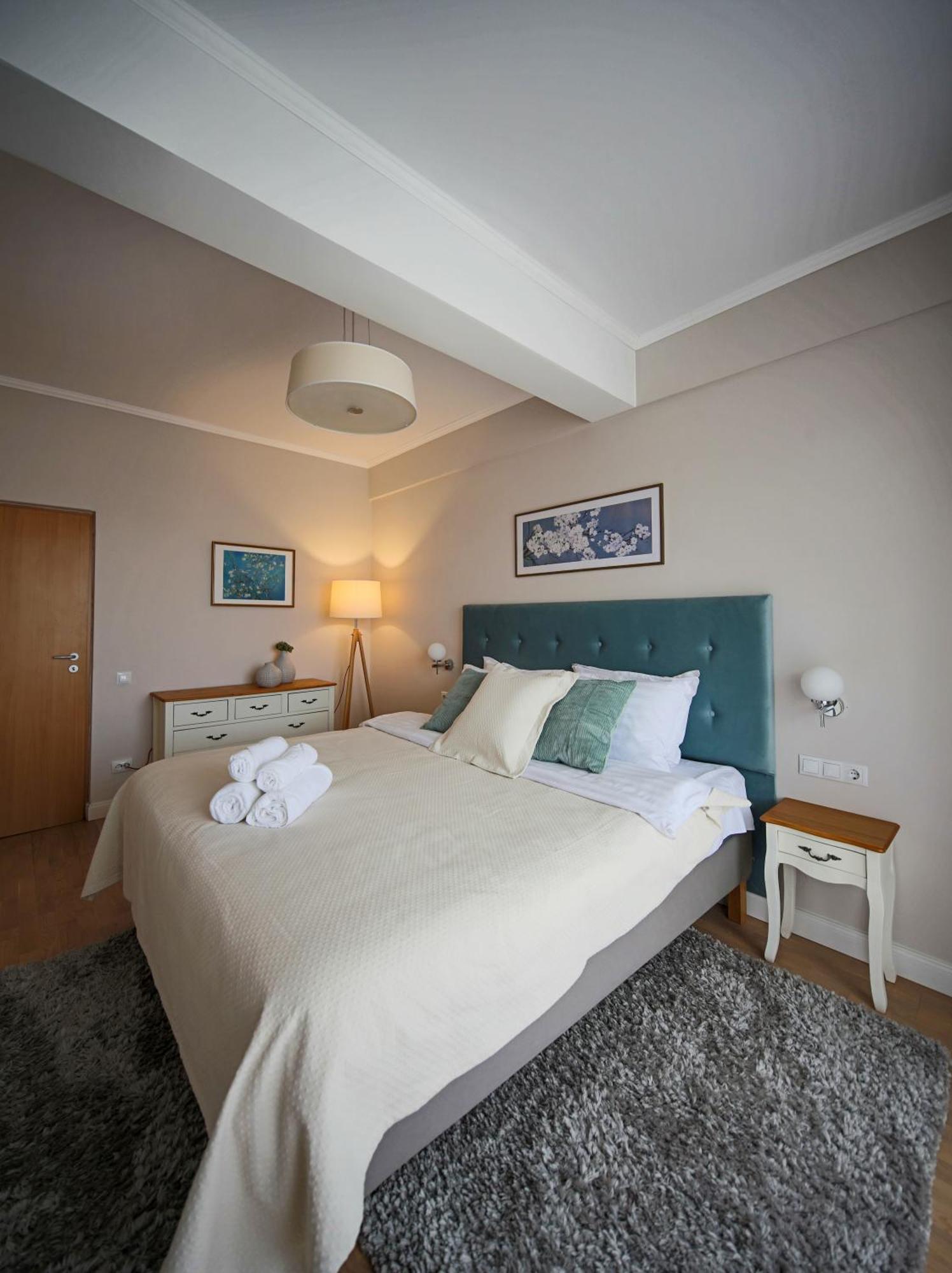 Stylish Condo - Parking And Balcony Cluj Napoca Bagian luar foto
