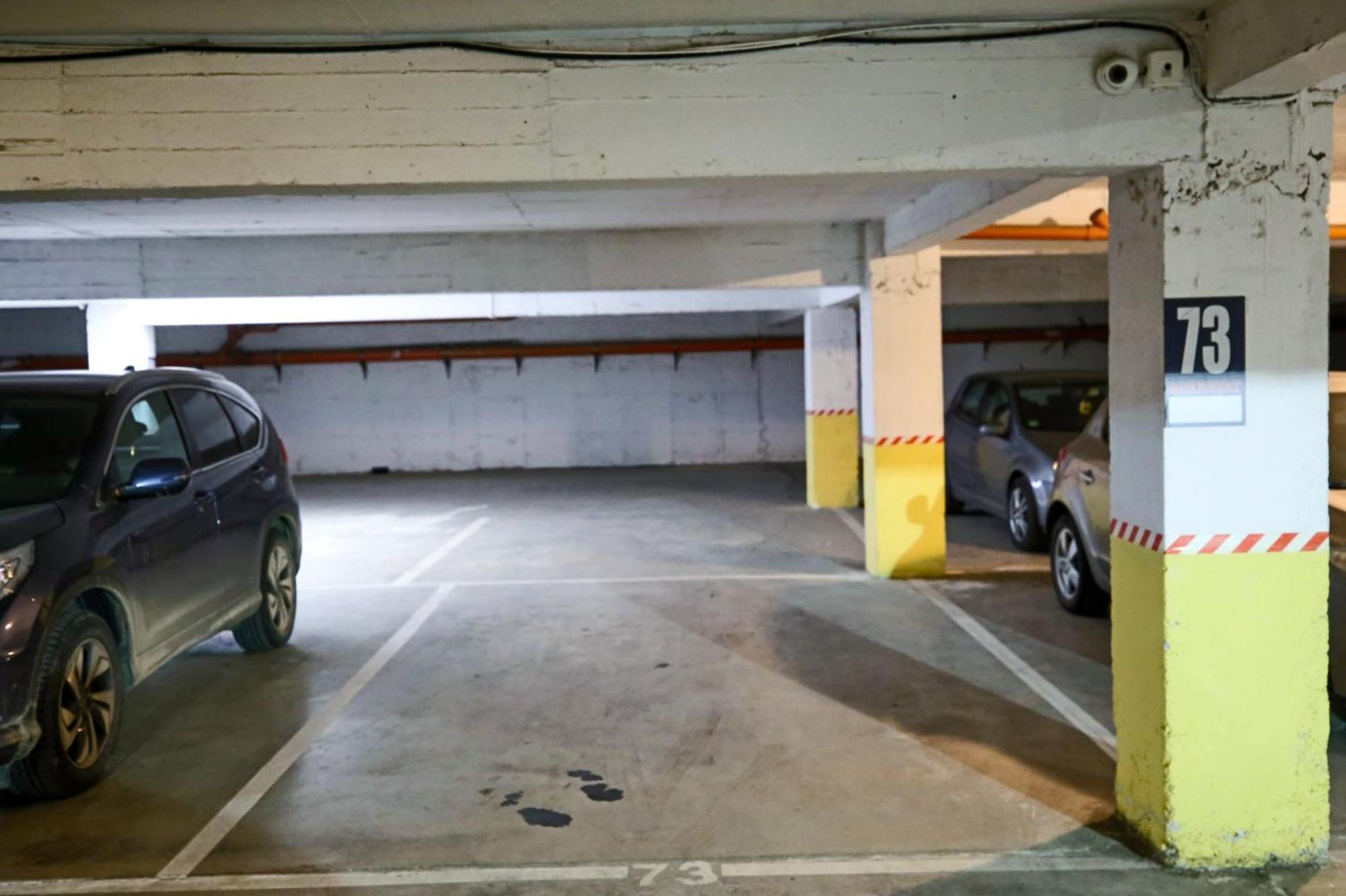 Stylish Condo - Parking And Balcony Cluj Napoca Bagian luar foto