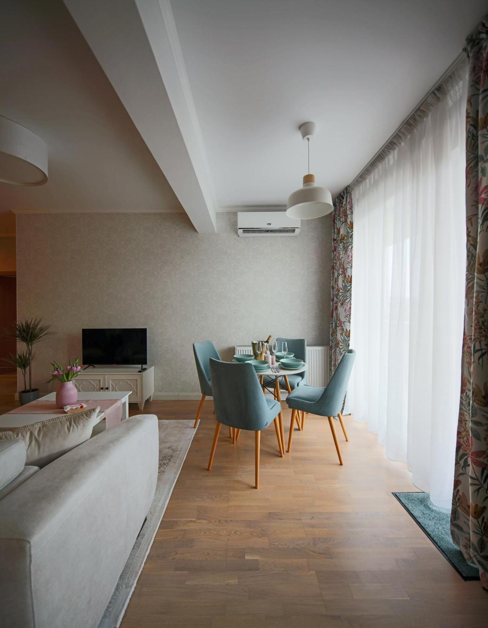 Stylish Condo - Parking And Balcony Cluj Napoca Bagian luar foto
